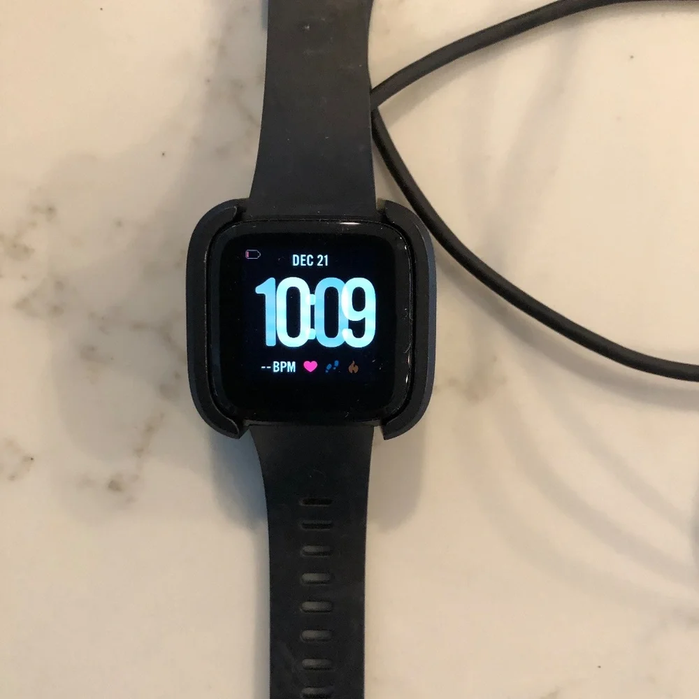 Fitbit Versa - Picture 5 of 7
